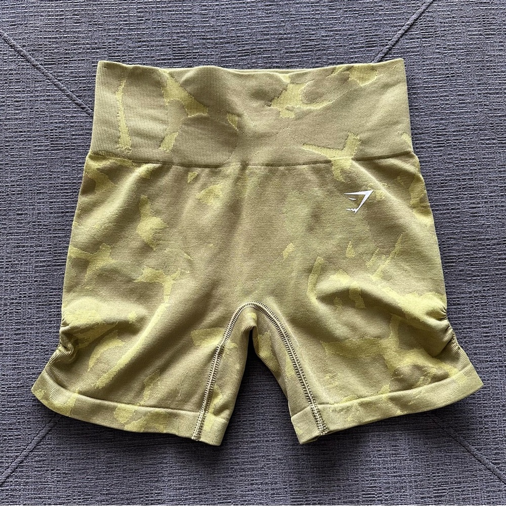 Gymshark Adapt Camo shorts size small